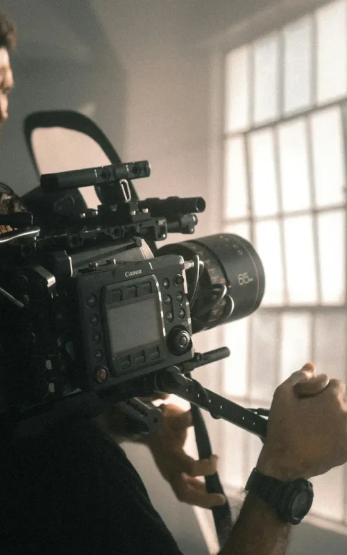 unsplash_4modNup9AzI_film