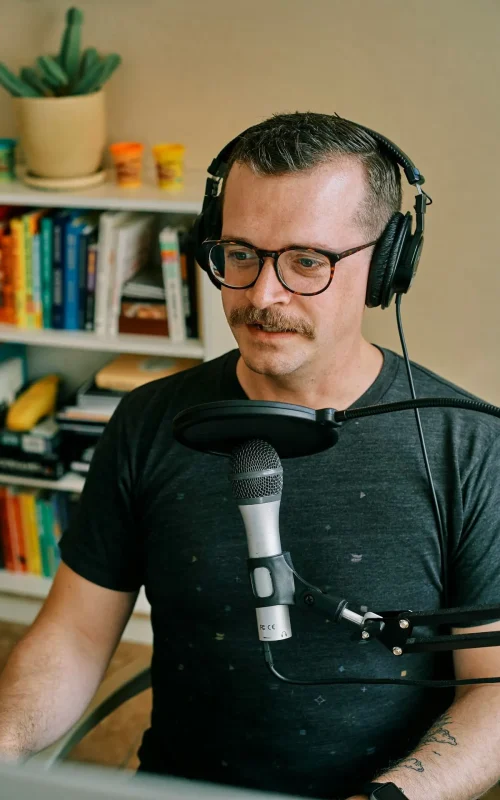 unsplash_GLdeWoLcJFQ_podcast