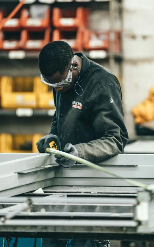 unsplash_QTKwYmMumfk_manufacturing